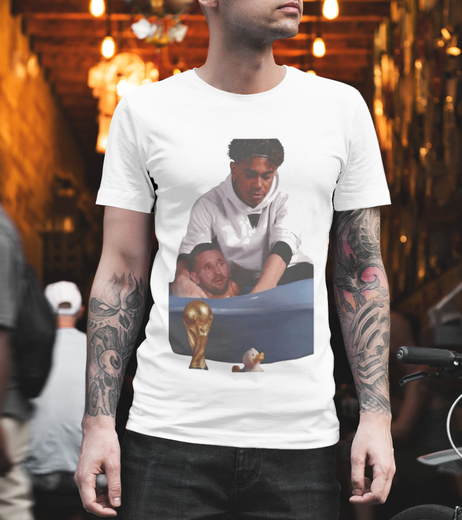 Messi Crying Bath Tub Trophy Football T-Shirt