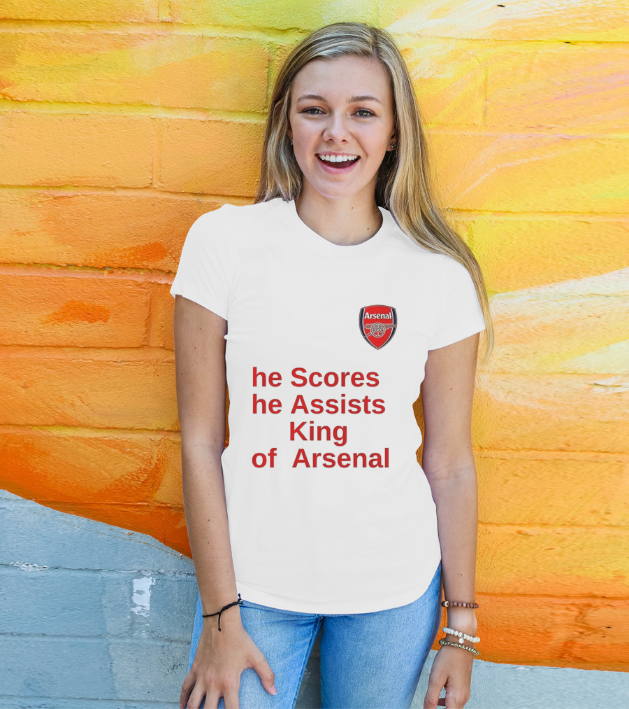 B﻿ukayo Saka He Scores He Assists King Of Arsenal T-Shirt