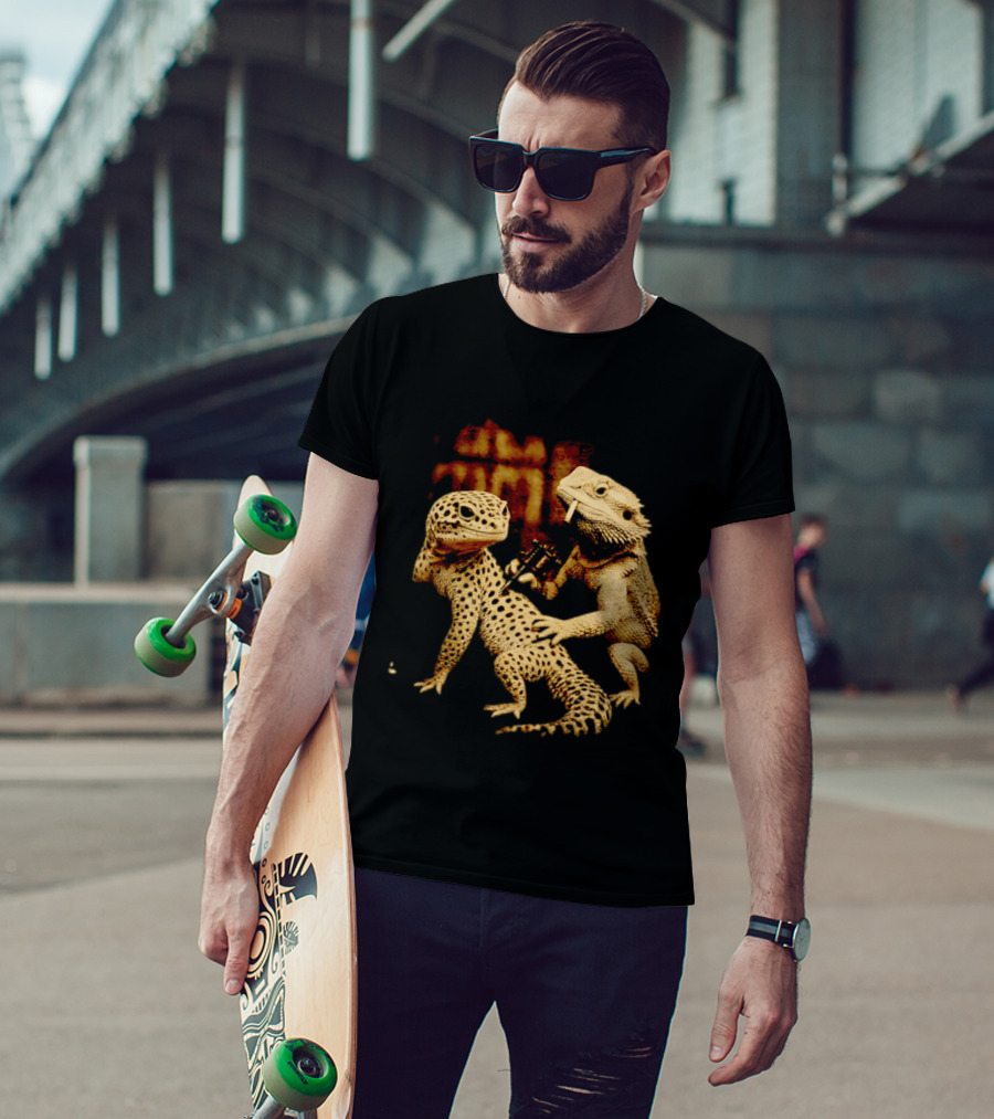 Leopard Gecko Tattoo By Bearded Dragon With Spray Paint Graffiti T-Shirt