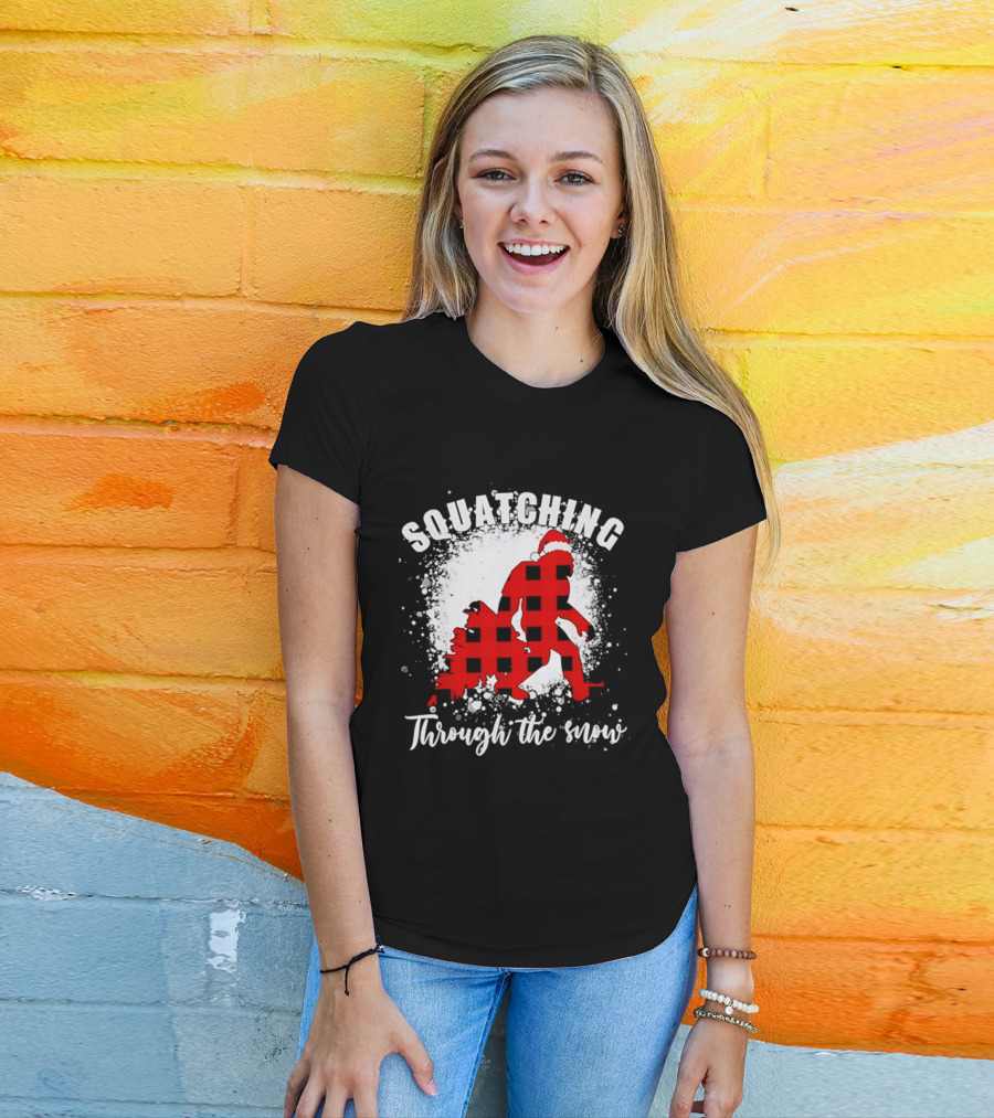 Squatching Through The Snow Bigfoot Santa Hat Christmas T-Shirt