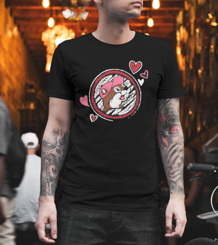 Buc Ee's Valentine's Beaver With Hearts And Cap T-Shirt