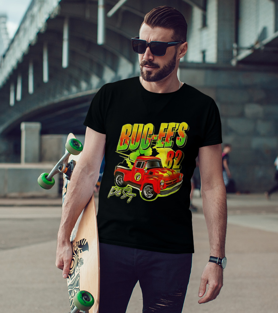 Buc Ee's 82 Pit Stop Vintage Red Truck T-Shirt