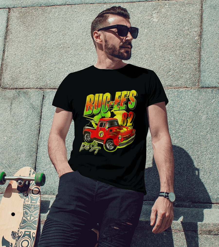 Buc Ee's 82 Pit Stop Vintage Red Truck T-Shirt
