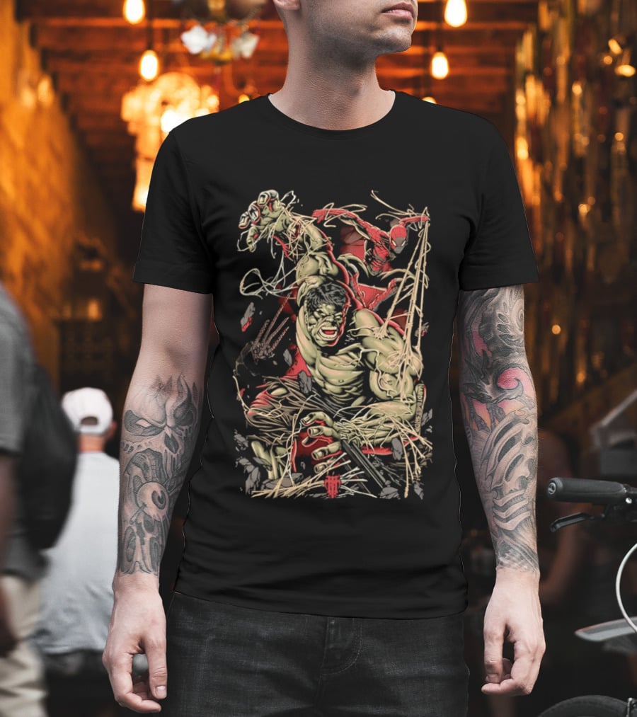 Marvel Hulk Spider Man Dynamic Action Scene T-Shirt