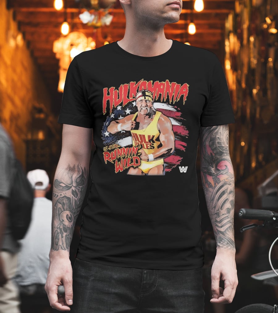 Hulk Hogan Hulkamania Runnin Wild American Flag WWE T-Shirt