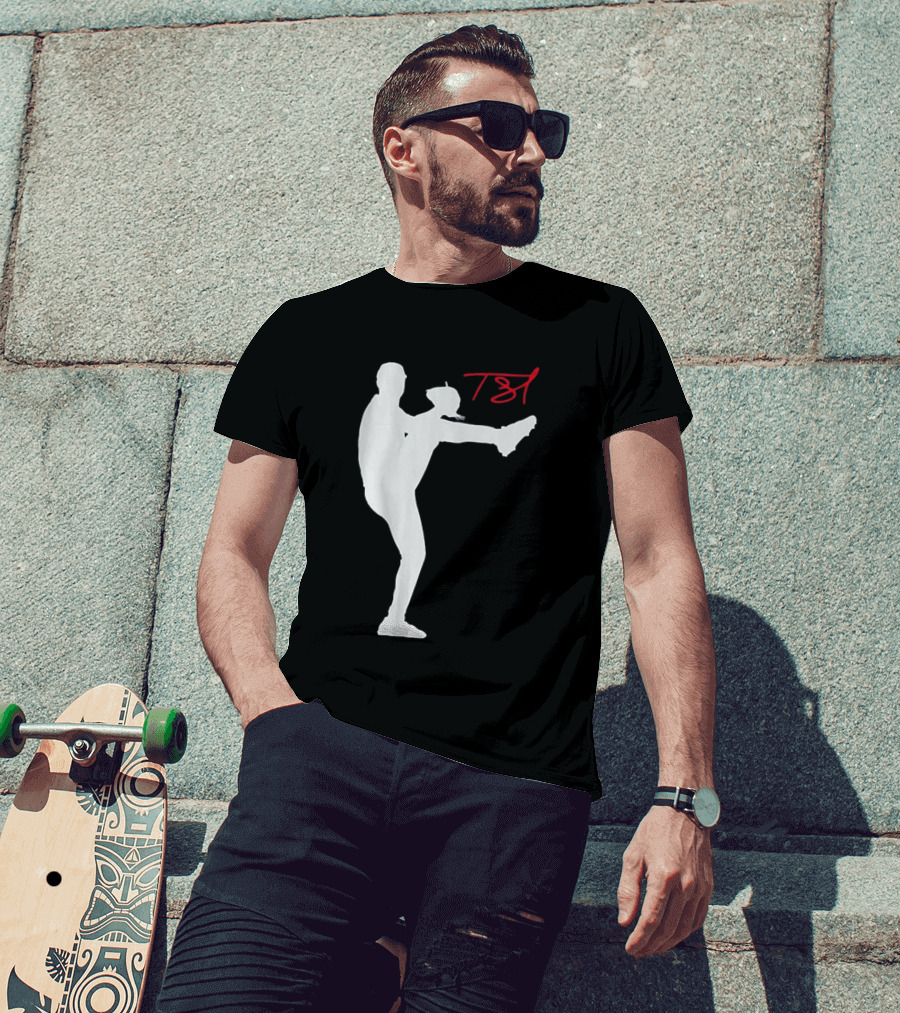 T61 Tarik Skubal Pitching Pose Los Angeles T-Shirt