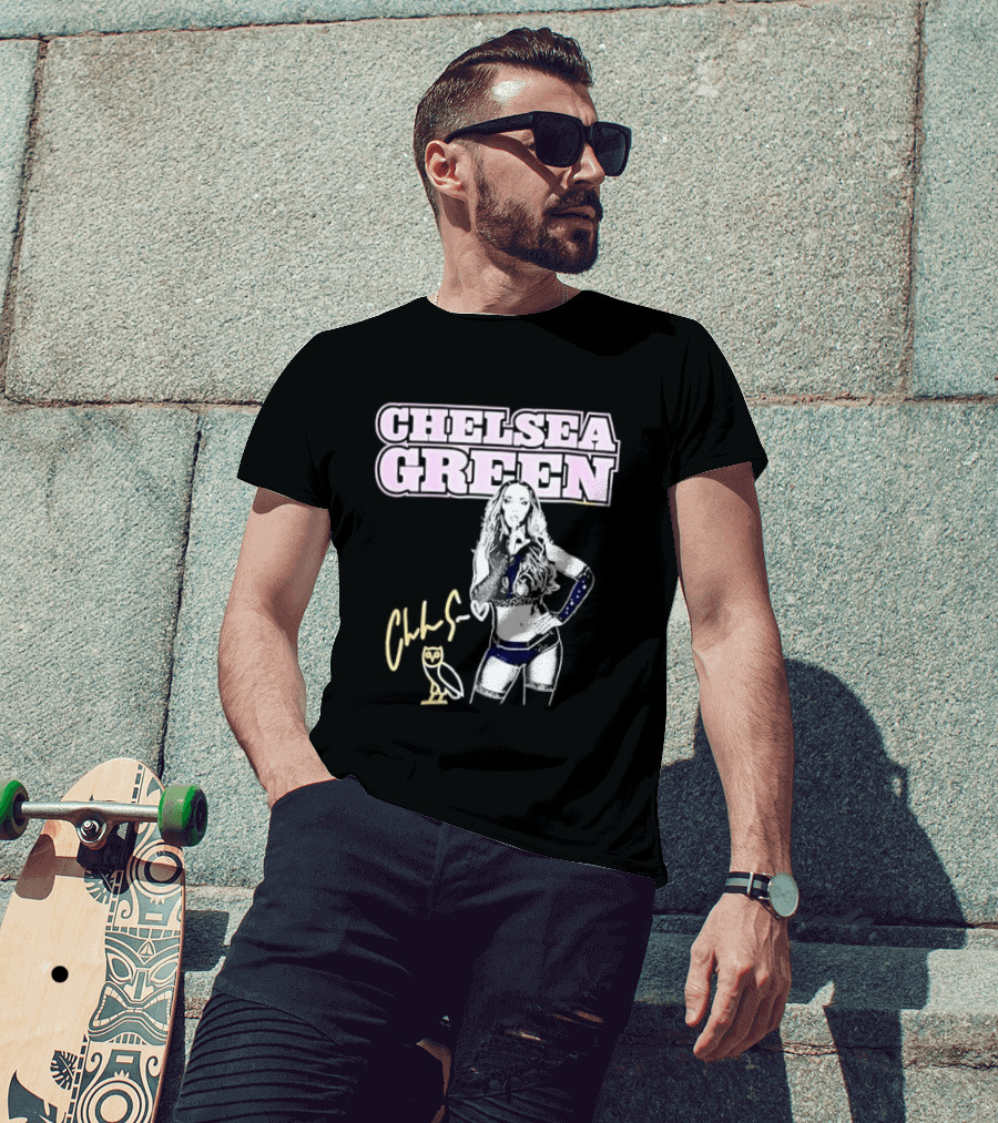 Chelsea Green Wrestling Owl Gesture Signature T-Shirt