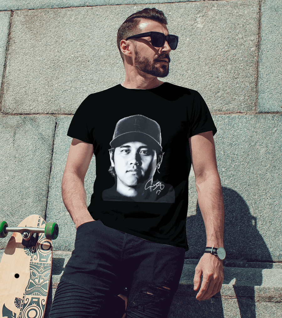 Shohei Ohtani LA Dodgers Cap Signature 17 T-Shirt