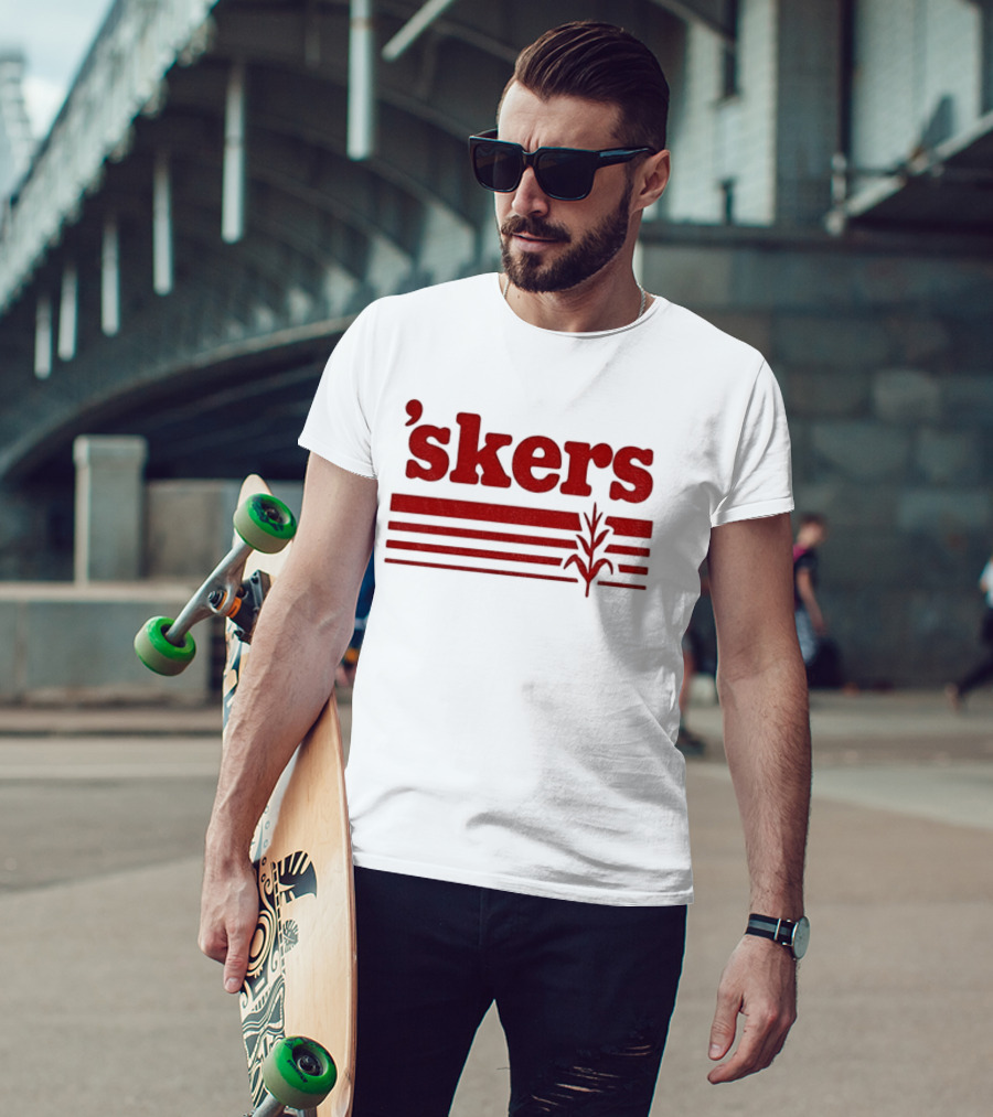 Skers Nebraska Cornhuskers Text Red Lines T-Shirt