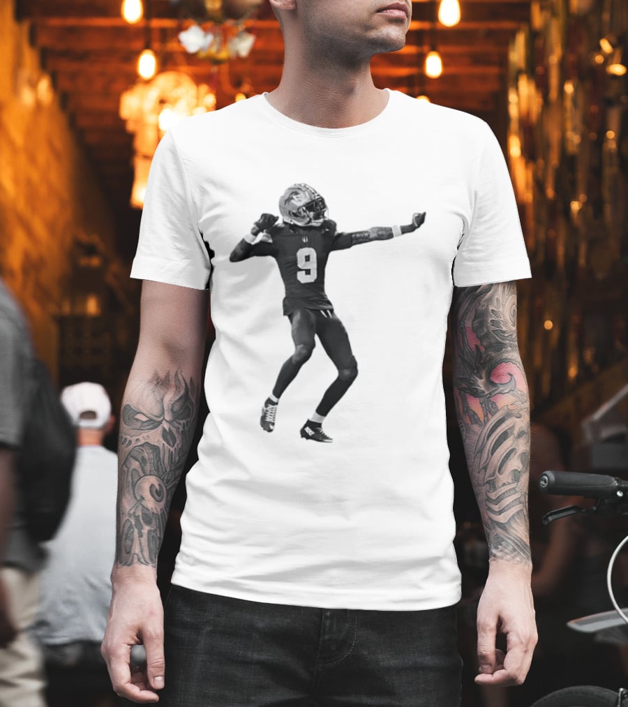 Detroit Lions Number 9 Celebratory Pose Football Athlete Cutout T-Shirt