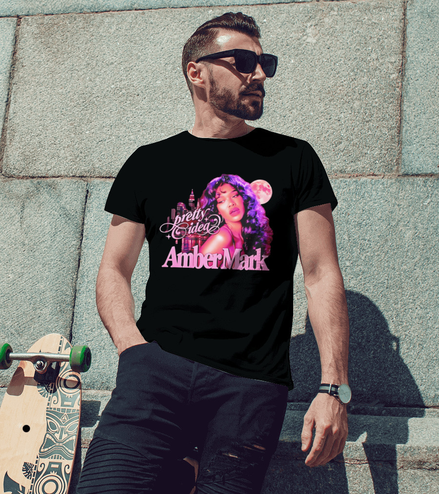 Pretty Idea Amber Mark Woman Moon City Skyline T-Shirt