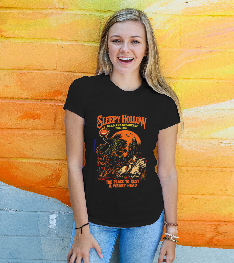 Sleepy Hollow Dead And Breakfast Est 1820 Headless Horseman The Place To Rest A Weary Head Halloween Pumpkin T-Shirt