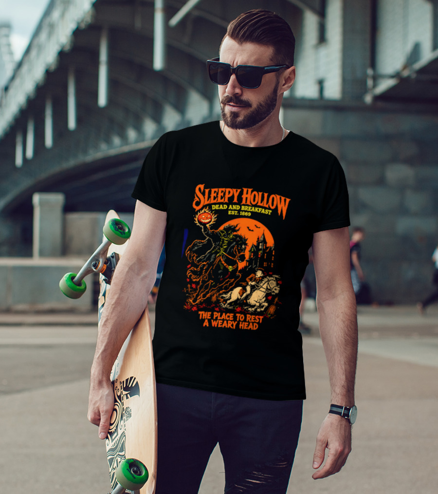 Sleepy Hollow Dead And Breakfast Est 1820 Headless Horseman The Place To Rest A Weary Head Halloween Pumpkin T-Shirt