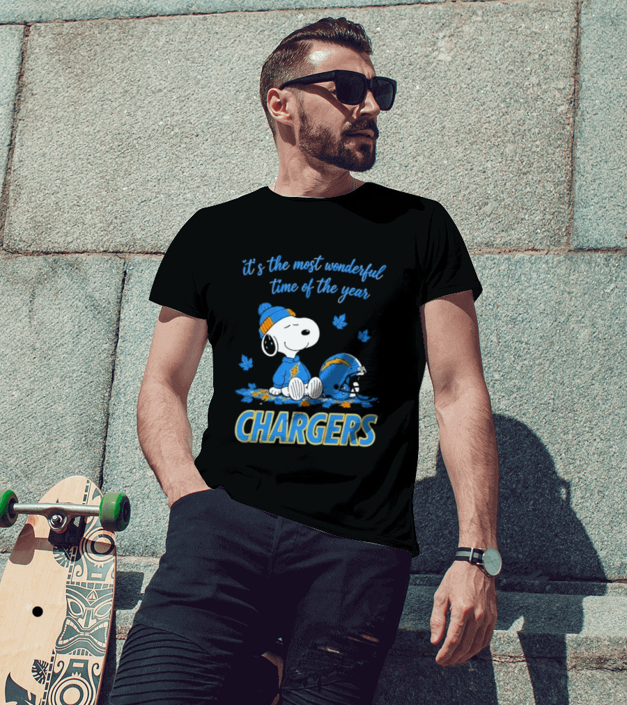It's The Most Wonderful Time Of The Year Los Angeles Chargers Snoopy Sitting Helmet Falling Leaves T-Shirt