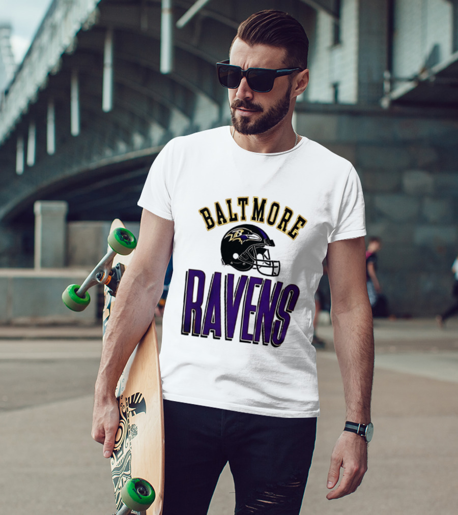 Baltimore Ravens Everyone Es Women's Sports Ravens Helmet T-Shirt
