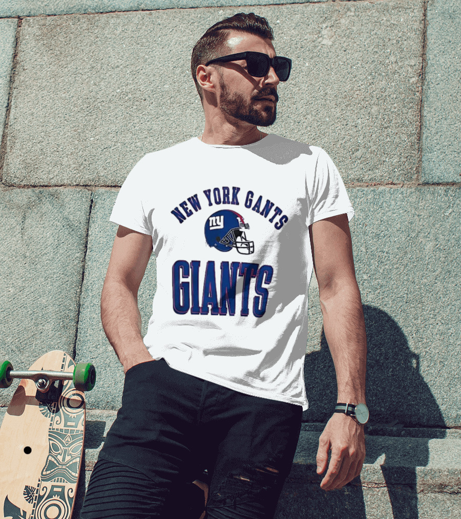 New York Giants Helmet Everyone Es Women's Sports T-Shirt