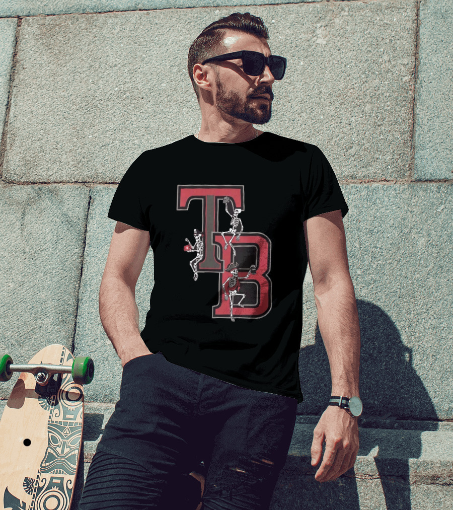 Tampa Bay Buccaneers TB Pirate Skeletons Football T-Shirt