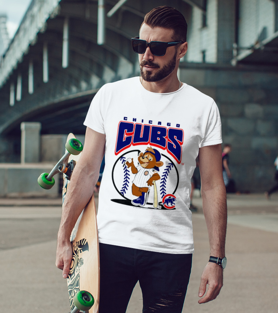 Chicago Cubs MLB 2026 Mania Bear Character Baseball Bat T-Shirt