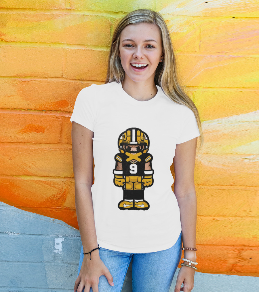 Christian Watson No 9 Chibi Green Bay Packers Football Player T-Shirt