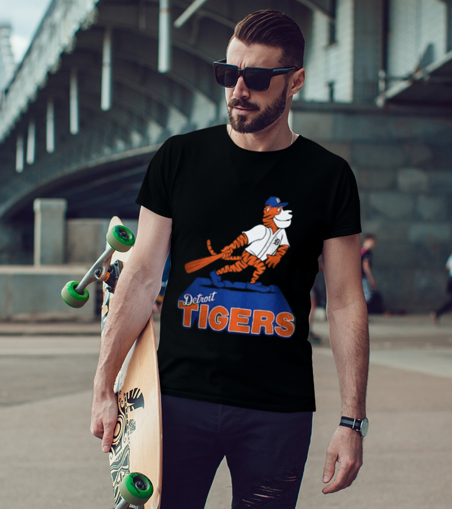 Detroit Tigers MLB Cartoon Player Swinging Bat T-Shirt