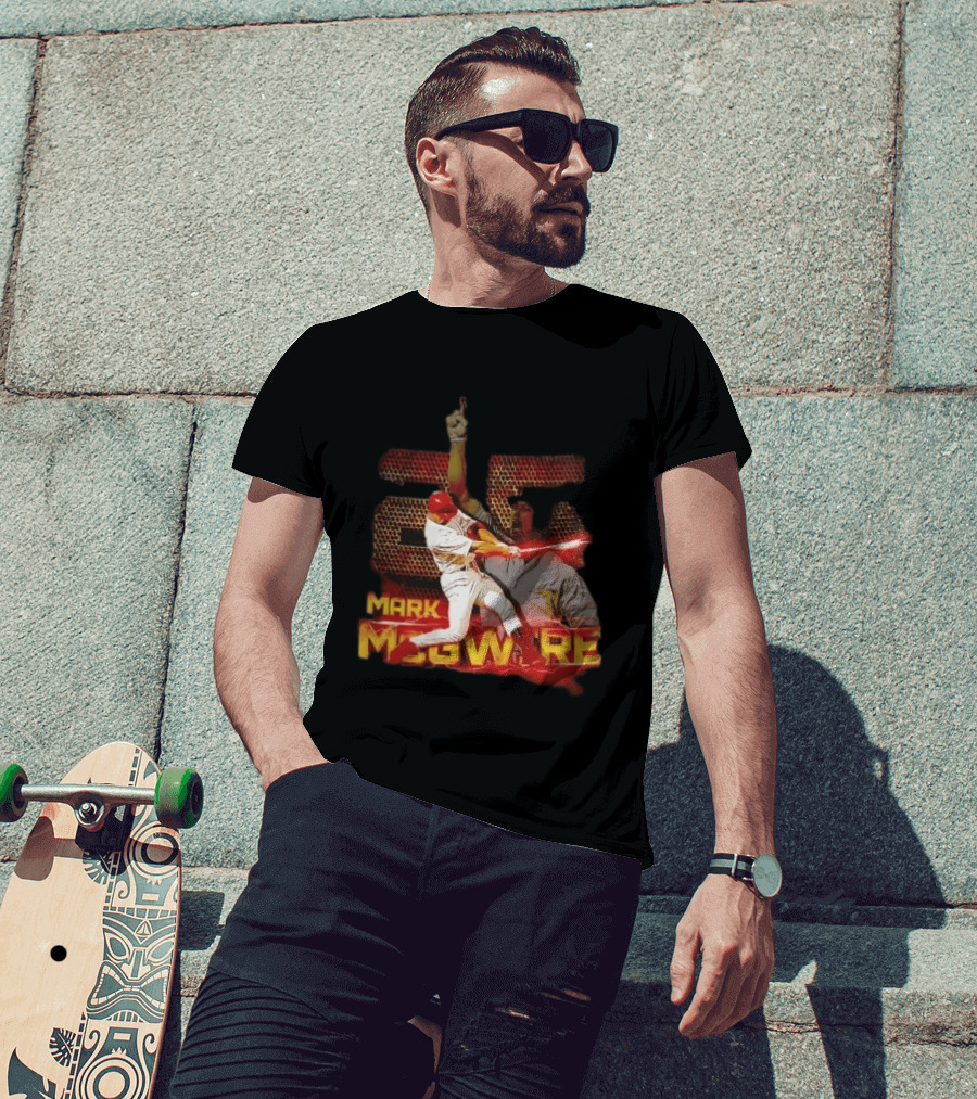 Mark McGwire Baseball Dynamic Red Lightning Swing T-Shirt