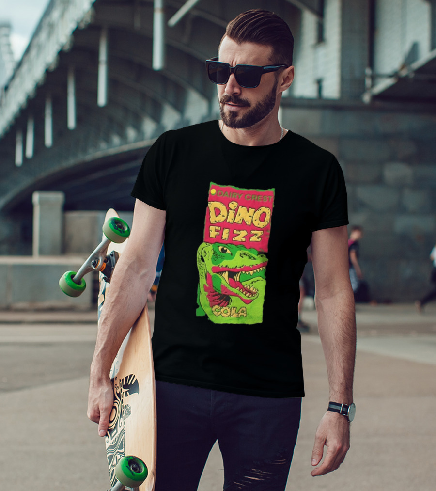 Dairy Crest Dino Fizz Cola Green Dinosaur Open Mouth Red T-Shirt