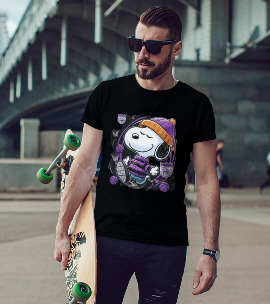 Sacramento Kings NBA Snoopy Walking Beanie Striped Basketball Hoops T-Shirt
