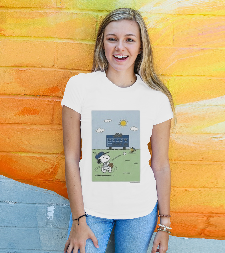New York Mets Snoopy Peanuts Baseball Collaboration T-Shirt