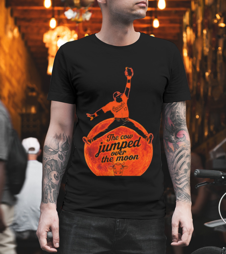 Colton Cowser The Cow Jumped Over The Moon Baseball Catcher T-Shirt