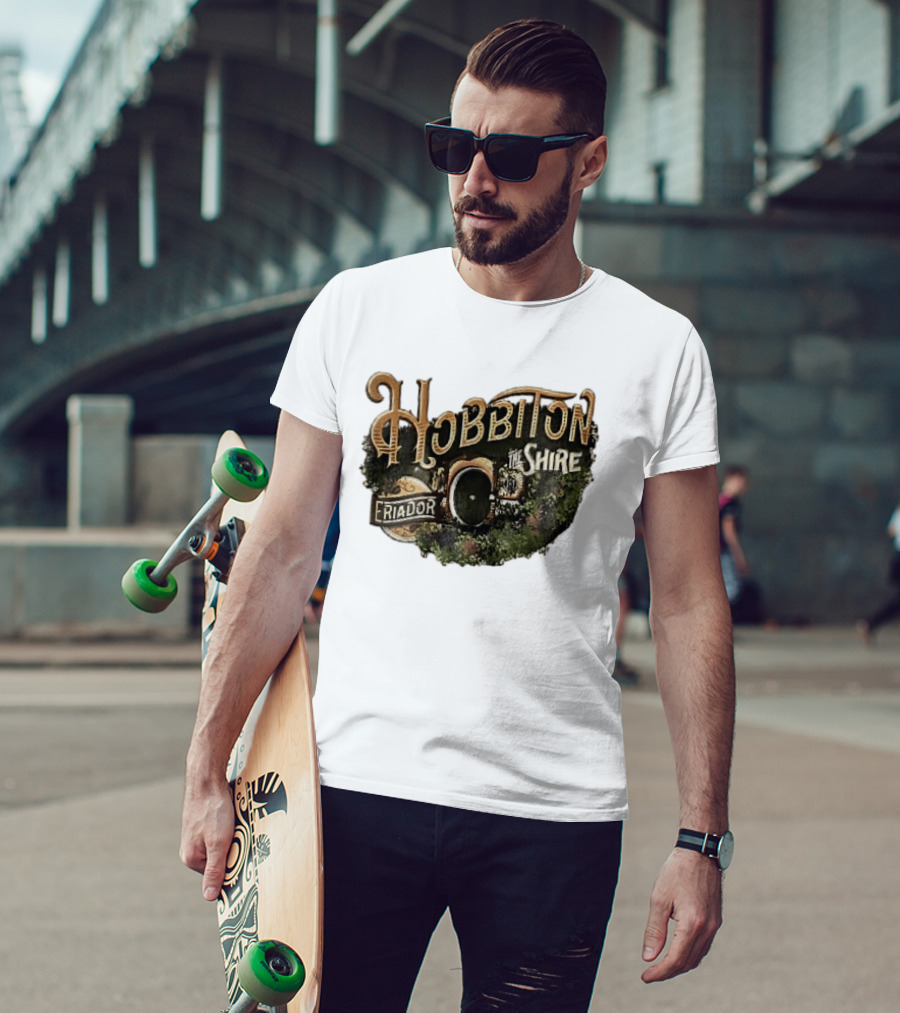 Hobbiton The Shire Eriador Green Hobbit Hole Door T-Shirt