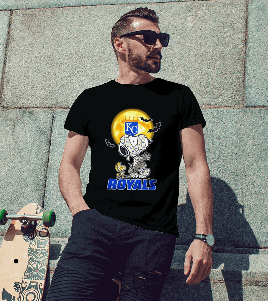 Kansas City Royals Snoopy Woodstock Mummy Halloween Moon Bats T-Shirt