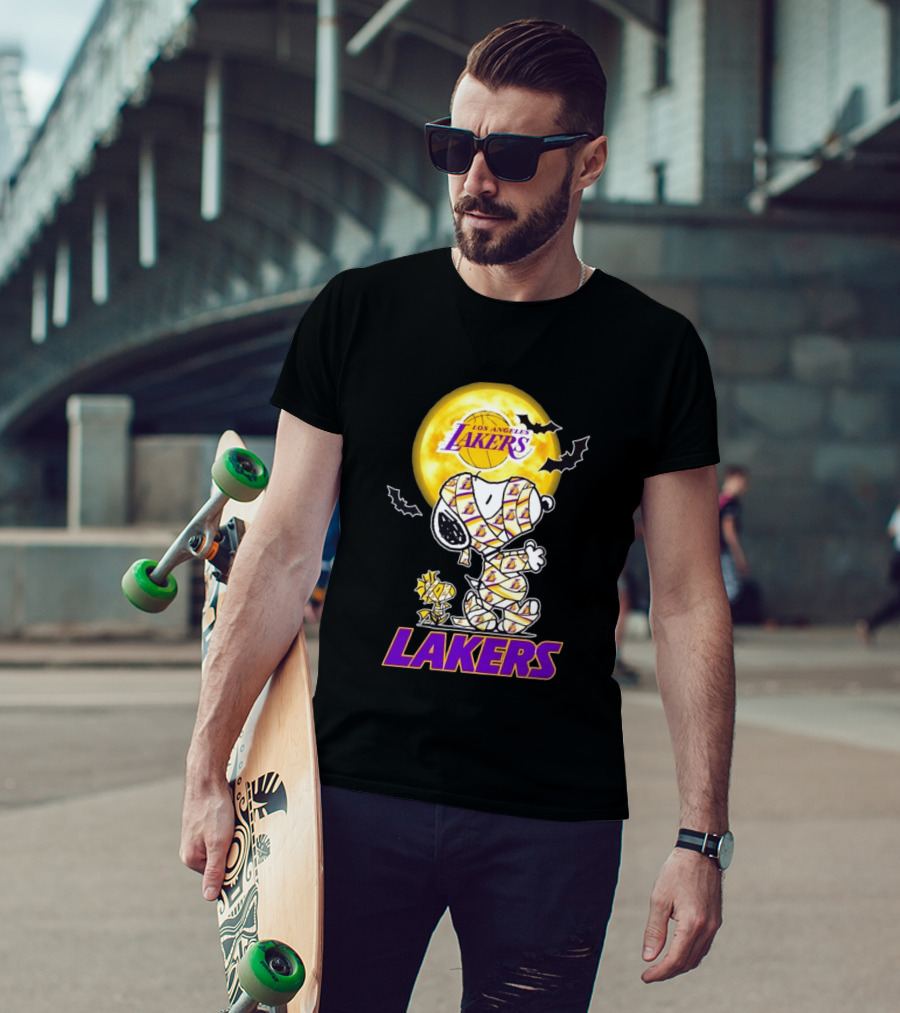 Los Angeles Lakers Snoopy Woodstock Mummy Halloween Moon Bats T-Shirt
