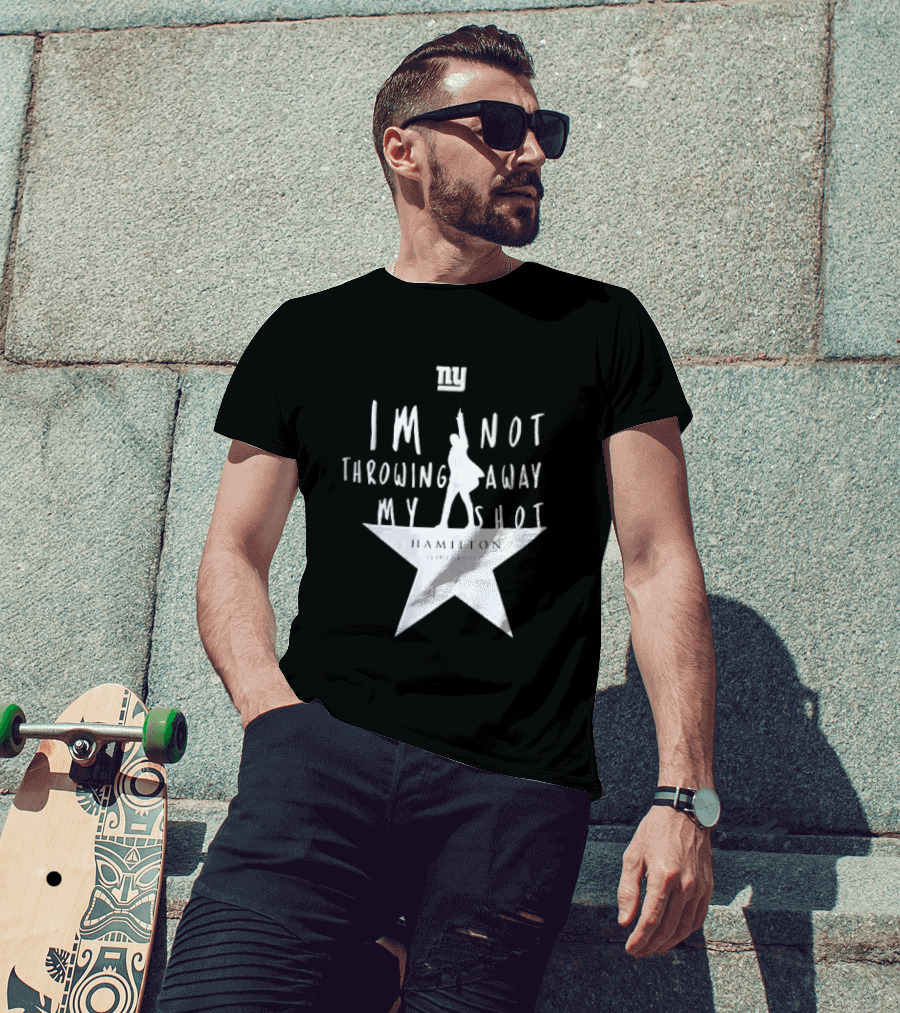 New York Giants I'm Not Throwing Away My Shot Hamilton Musical Silhouette Star T-Shirt