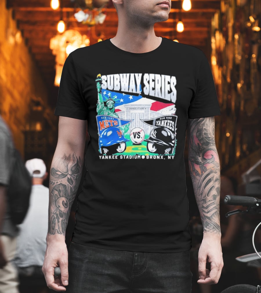 Subway Series Yankee Stadium Bronx NY Mets Yankees Statue Of Liberty T-Shirt