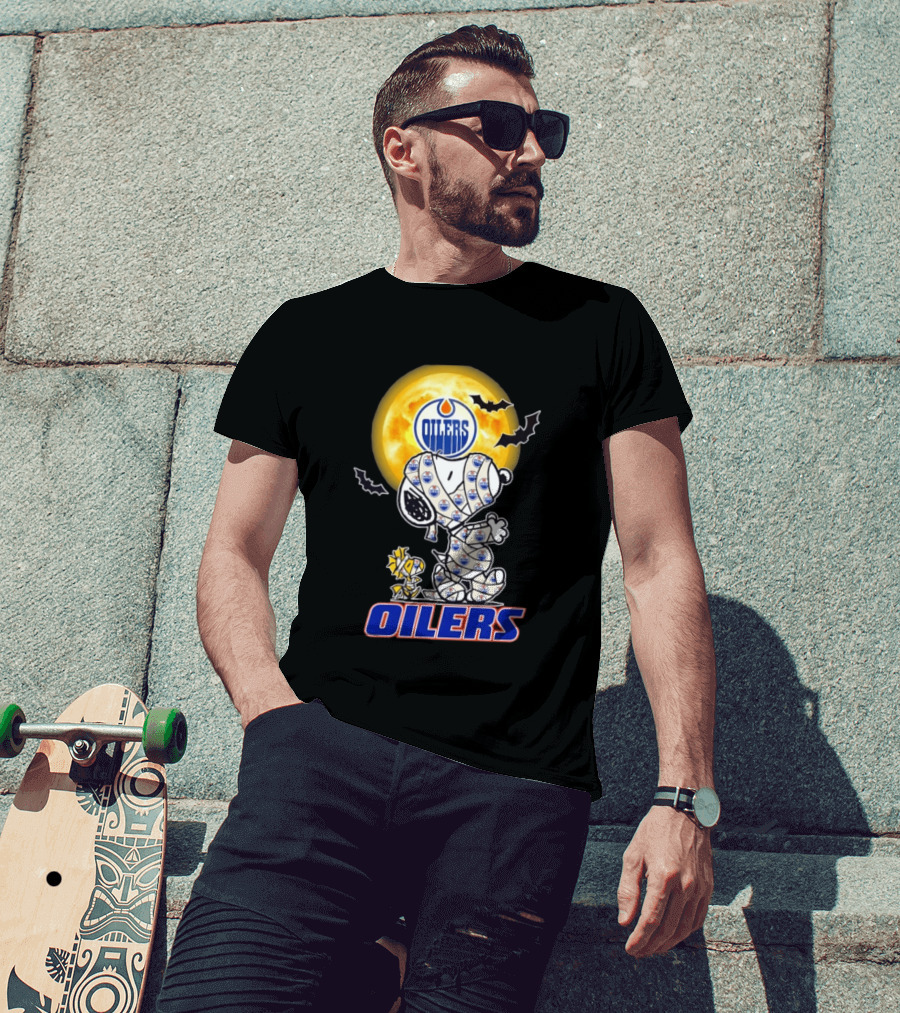 Edmonton Oilers Snoopy Woodstock Halloween Mummy Moon Bats T-Shirt