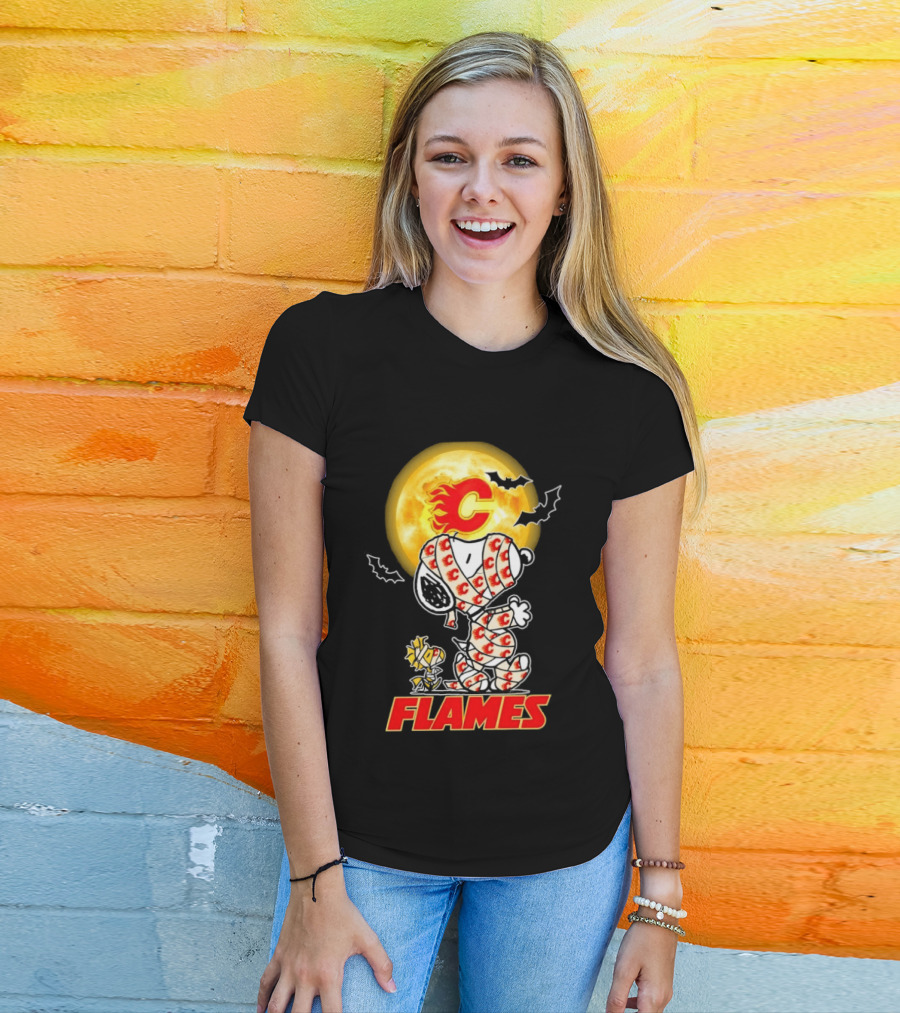 Flames Halloween Snoopy Woodstock Mummy Cosplay Calgary C Bat Moon T-Shirt