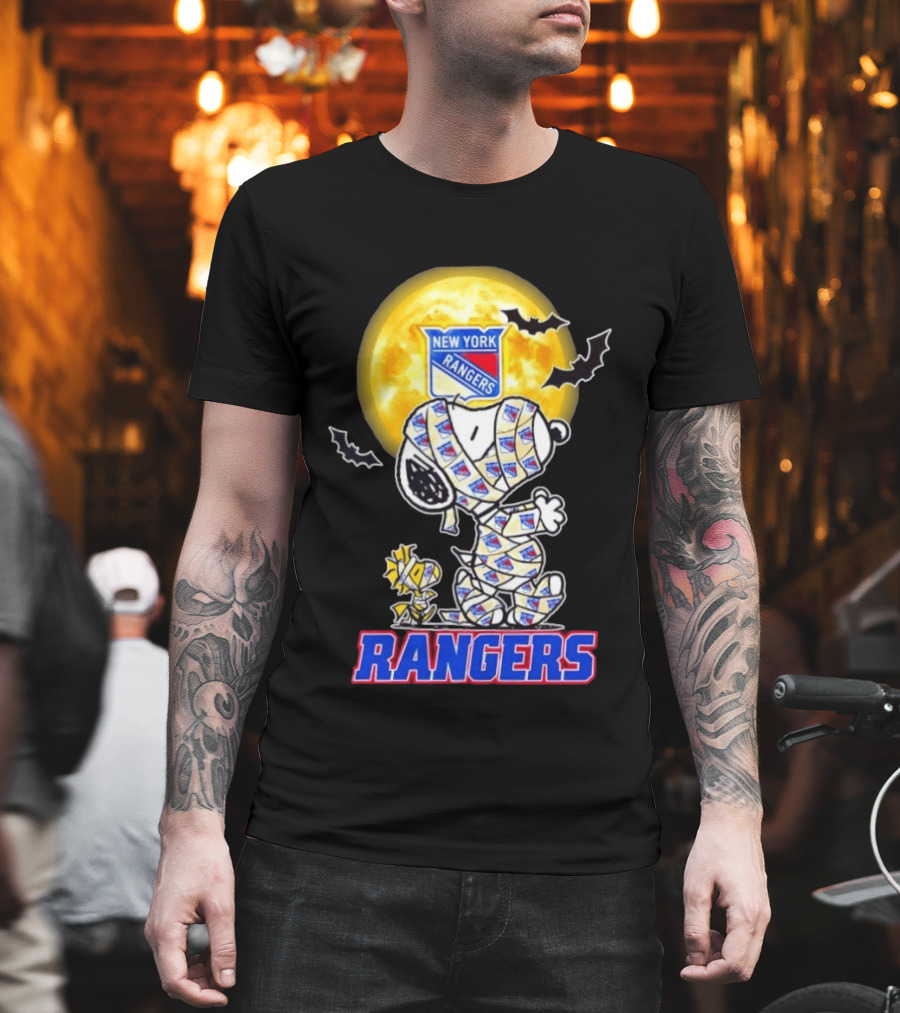 New York Rangers Snoopy Woodstock Cosplay Mummy Halloween Moon Bats T-Shirt