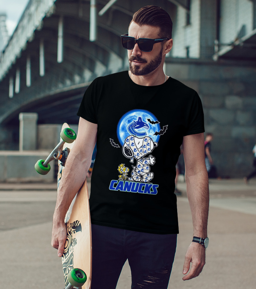 Vancouver Canucks Snoopy And Woodstock Mummy Halloween T-Shirt