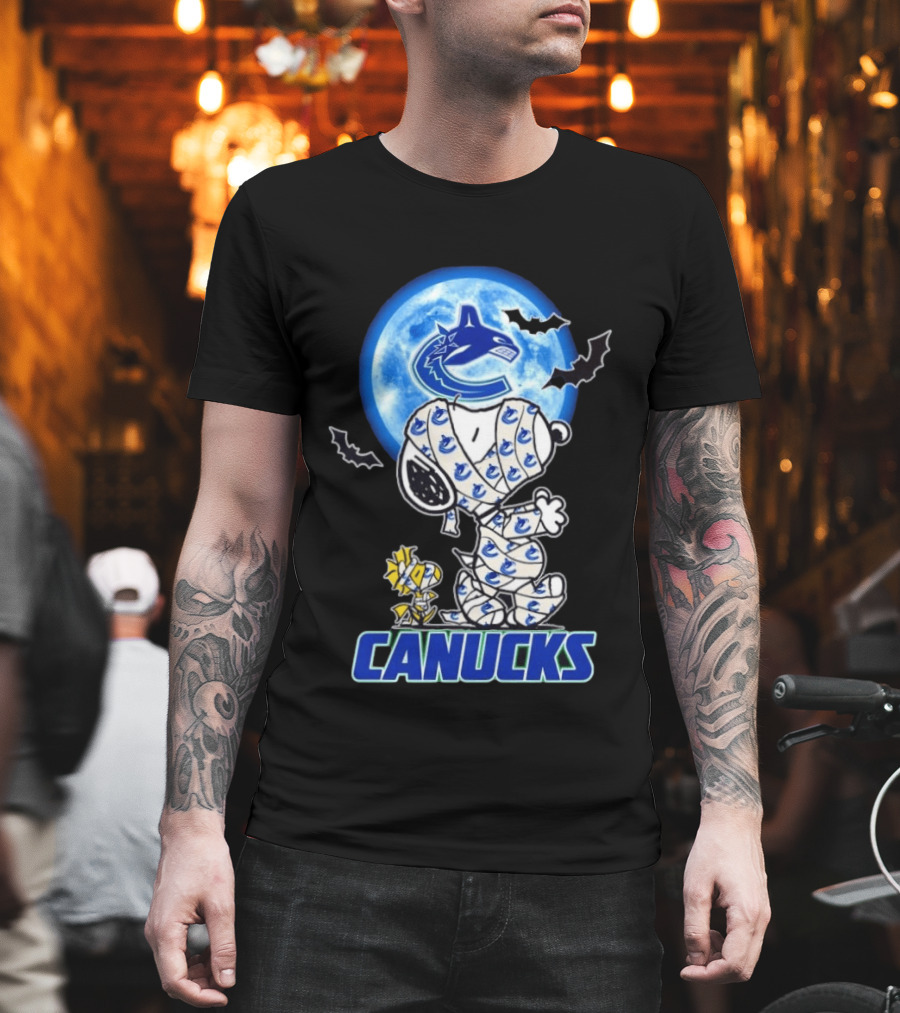 Vancouver Canucks Snoopy And Woodstock Mummy Halloween T-Shirt