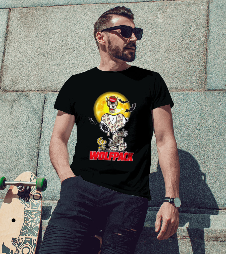 NC State Wolfpack Snoopy Woodstock Halloween Mummy Cosplay Moon T-Shirt