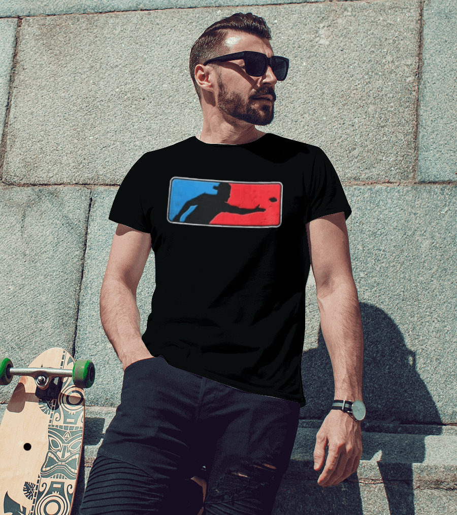 Distressed Red Blue Disc Golf Throwing Silhouette Sports Ultimate T-Shirt