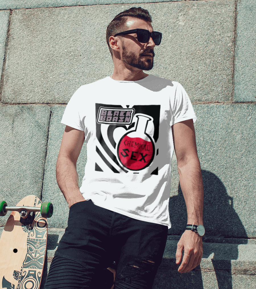Black Brain Chemical Sex Halftone Heart Flask T-Shirt