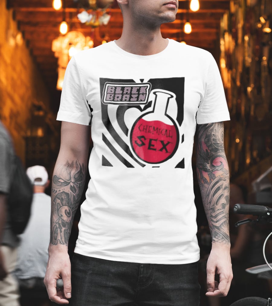 Black Brain Chemical Sex Halftone Heart Flask T-Shirt