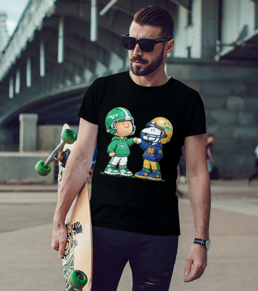Charlie Brown Jets Snoopy Notre Dame Fist Bump T-Shirt