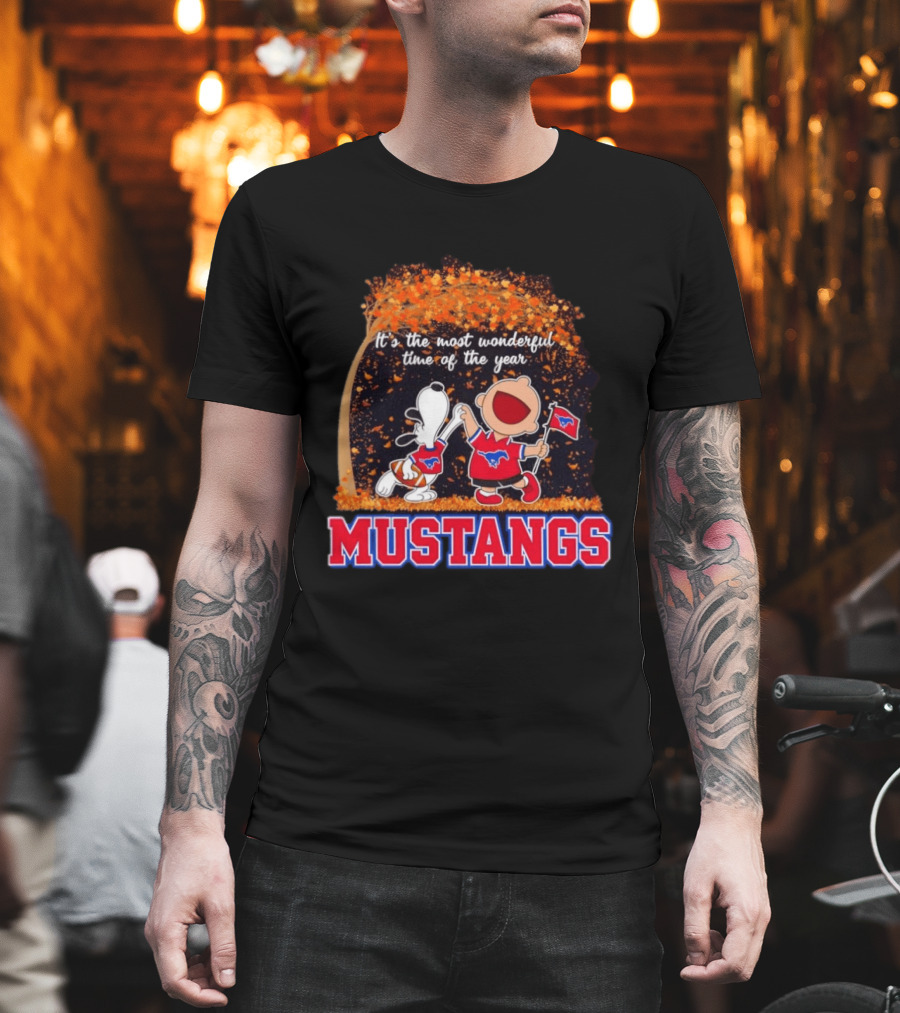 Snoopy And Charlie Brown Dancing SMU Mustangs It's The Most Wonderful Time Of The Year T-Shirt