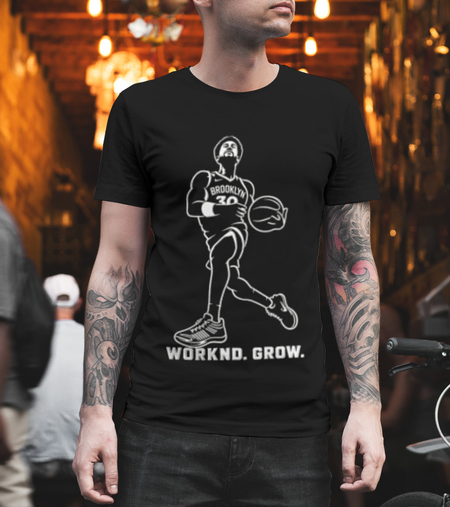 Brooklyn Nets Julius Randle Worknd Grow Basketball Player Dribbling Ball T-Shirt