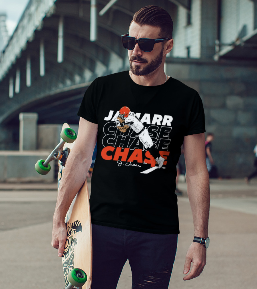 Ja'Marr Chase Cincinnati Bengals Toe Tap Catch Football J. Chase T-Shirt