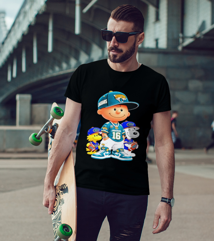 Charlie Brown With Snoopy And Woodstock Jacksonville Jaguars 16 Jersey Peanuts Football Fan Gear T-Shirt