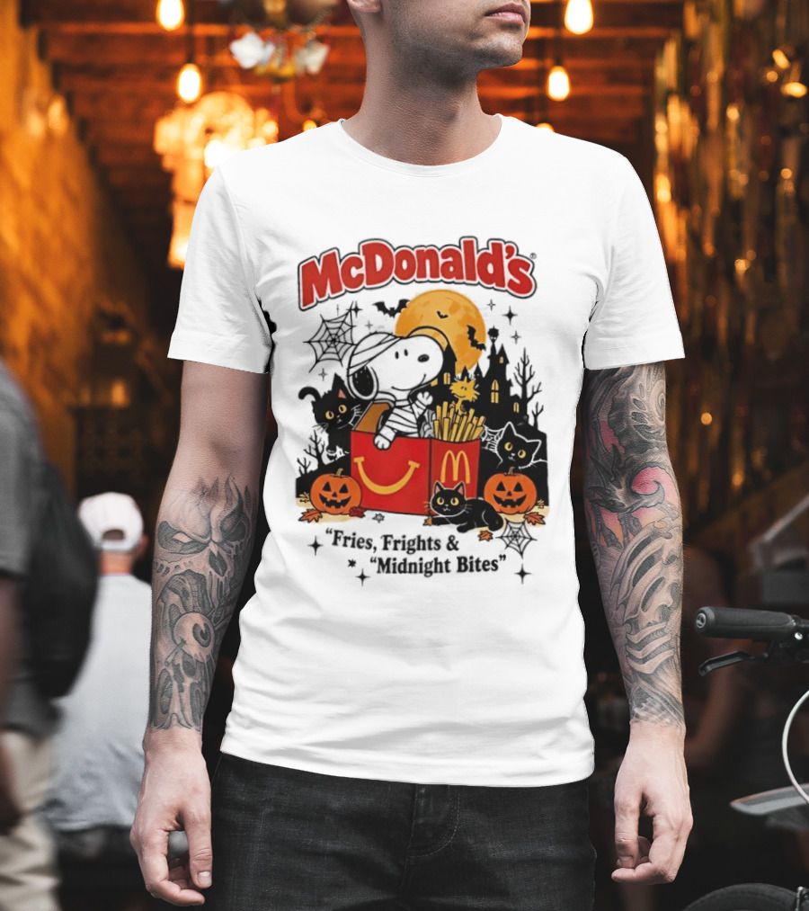 Snoopy McDonald's Halloween Fires Frights Midnight Bites Pumpkin Black Cat Moon T-Shirt