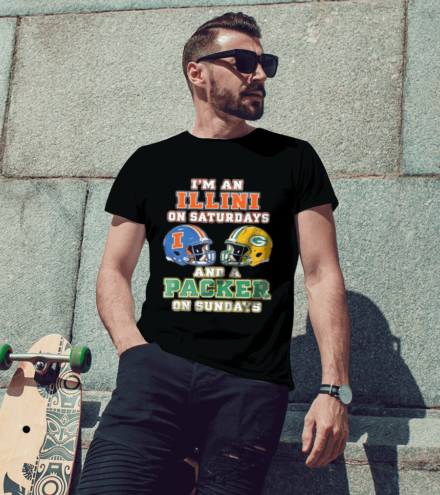 I'm An Illini On Saturdays And A Packers Fan On Sundays Football Helmets T-Shirt